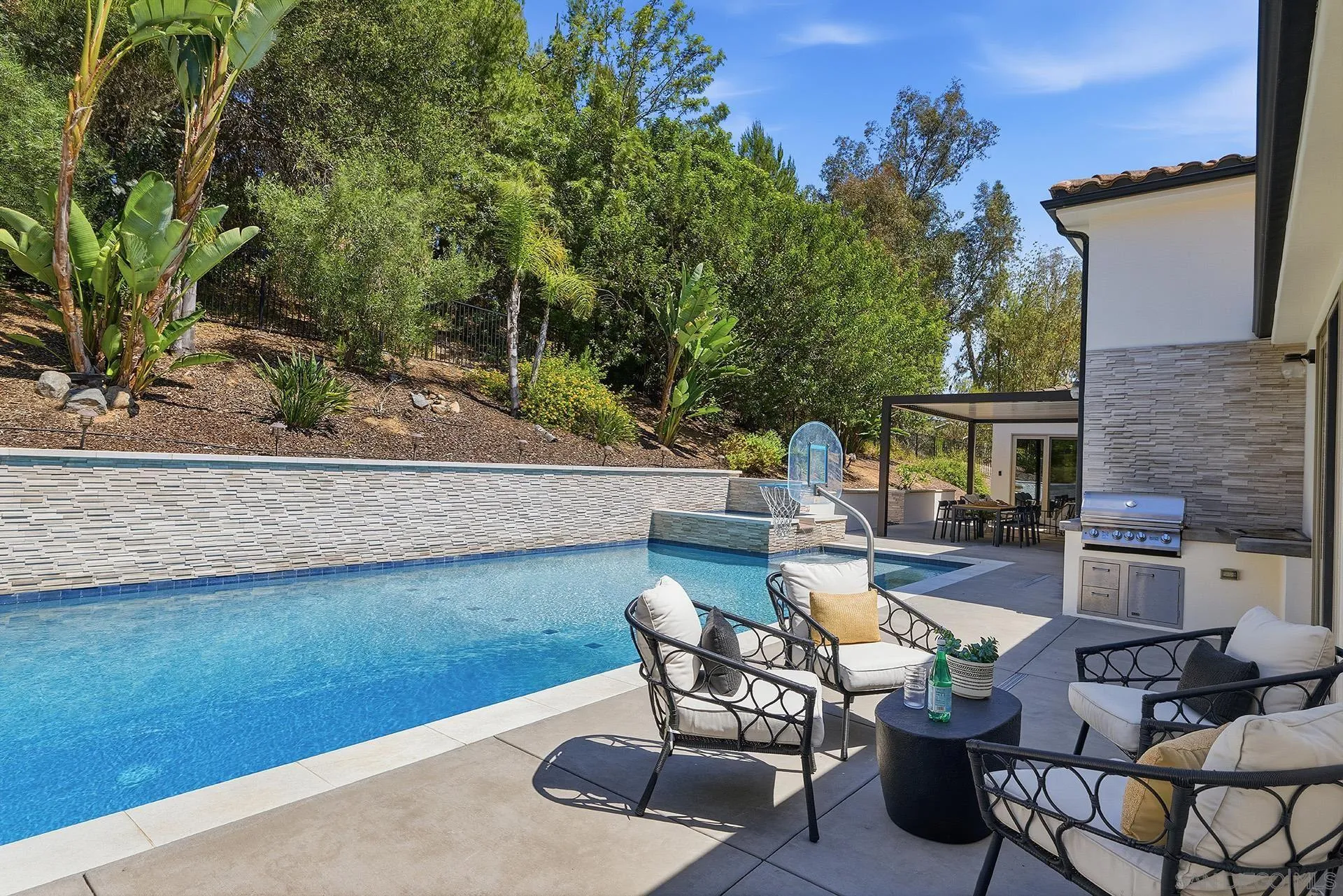 18375 Bernardo Trails Ct