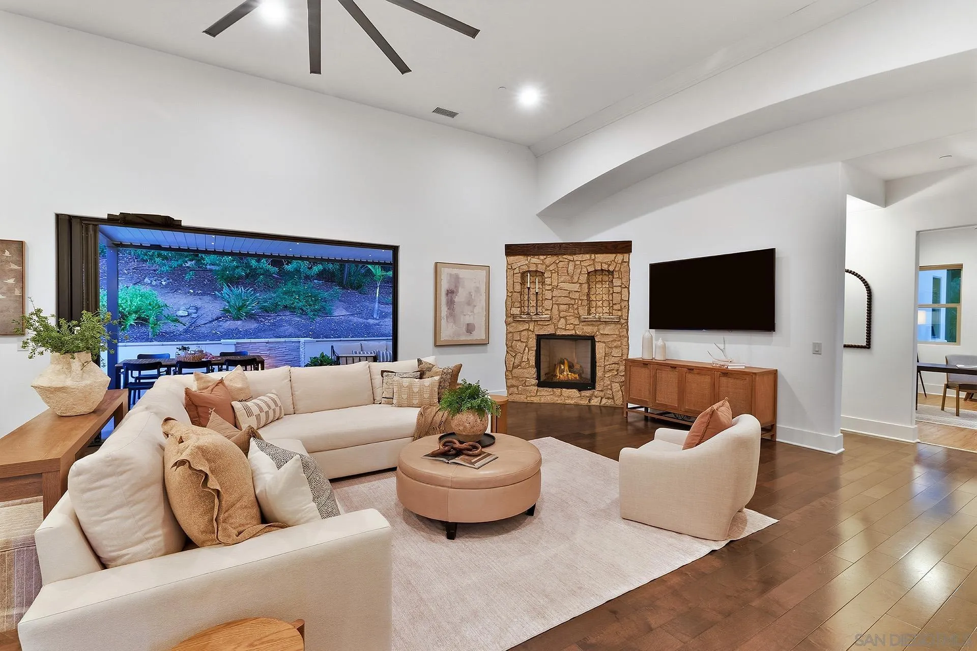 18375 Bernardo Trails Ct