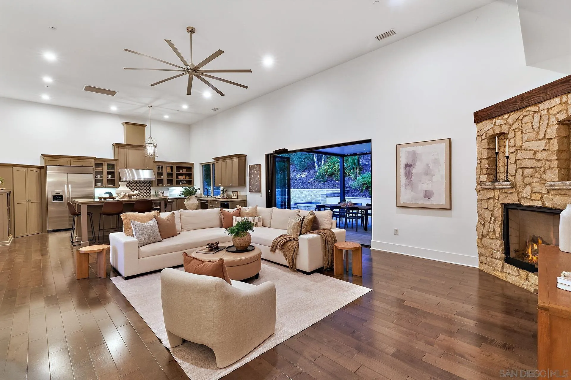 18375 Bernardo Trails Ct
