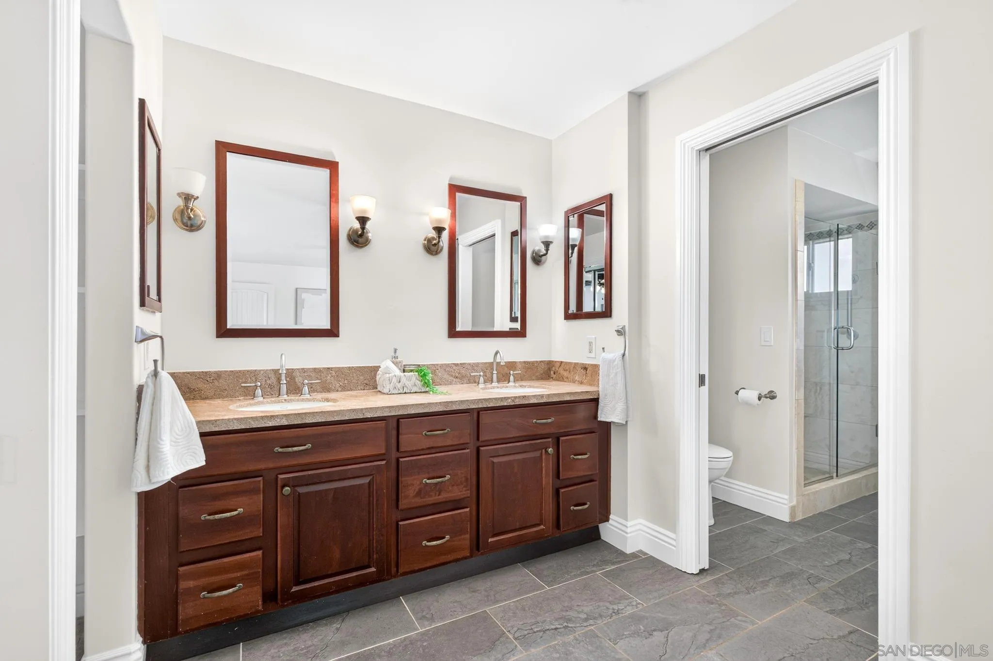 17287 Regalo Ln