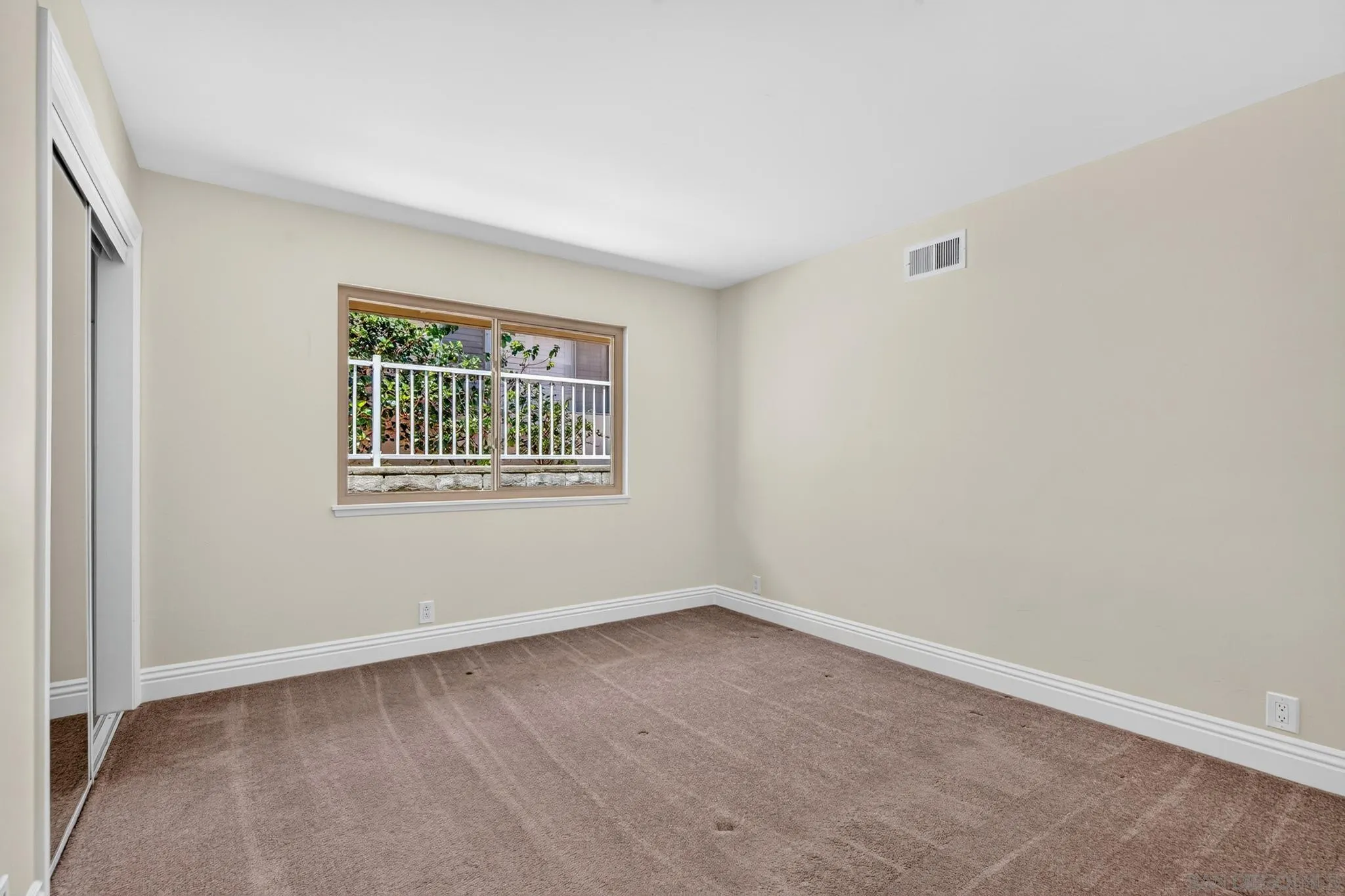17287 Regalo Ln