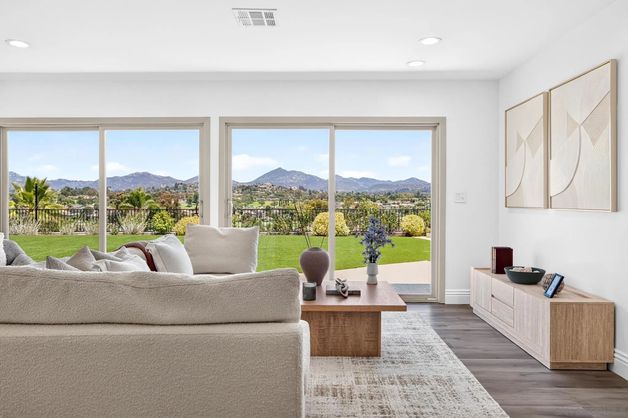 17287 Regalo Ln
