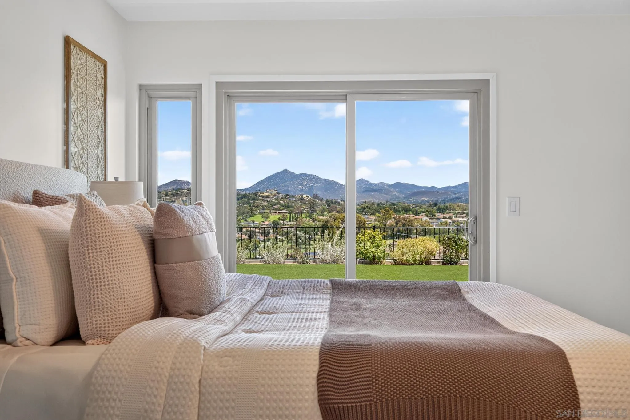 17287 Regalo Ln
