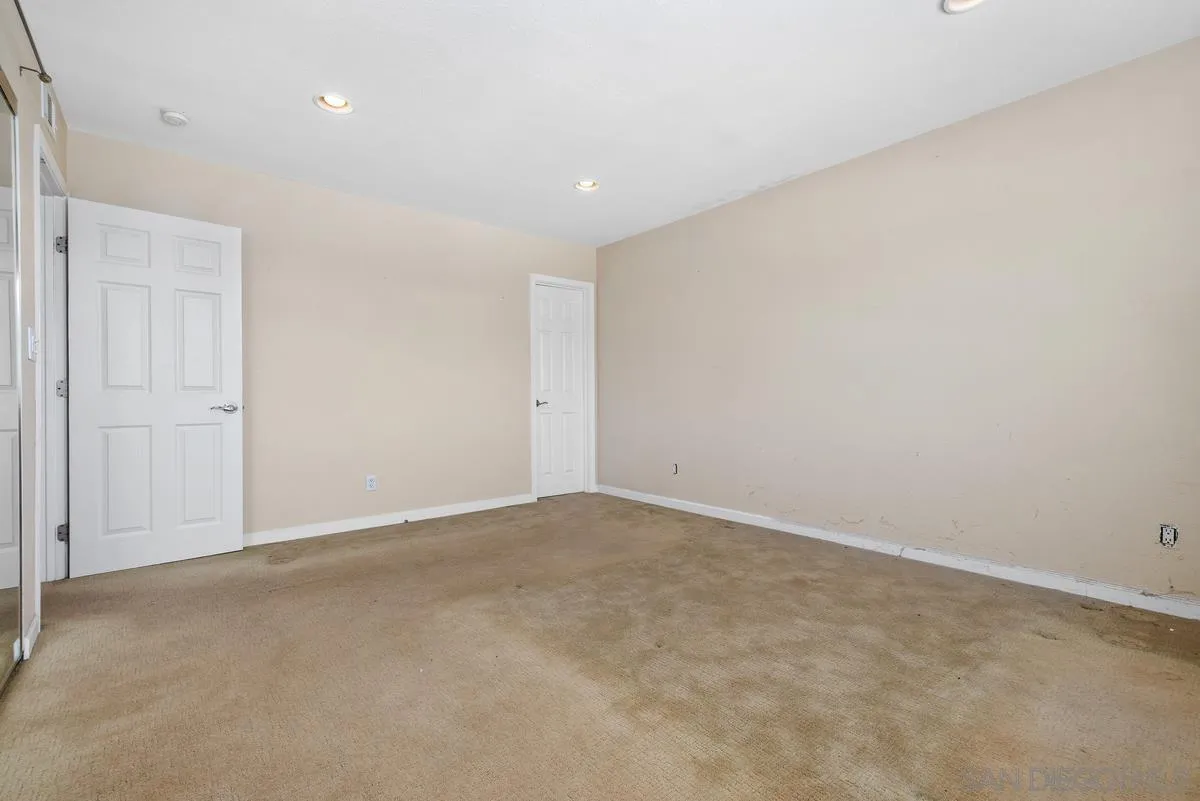 6232 Lake Athabaska Pl