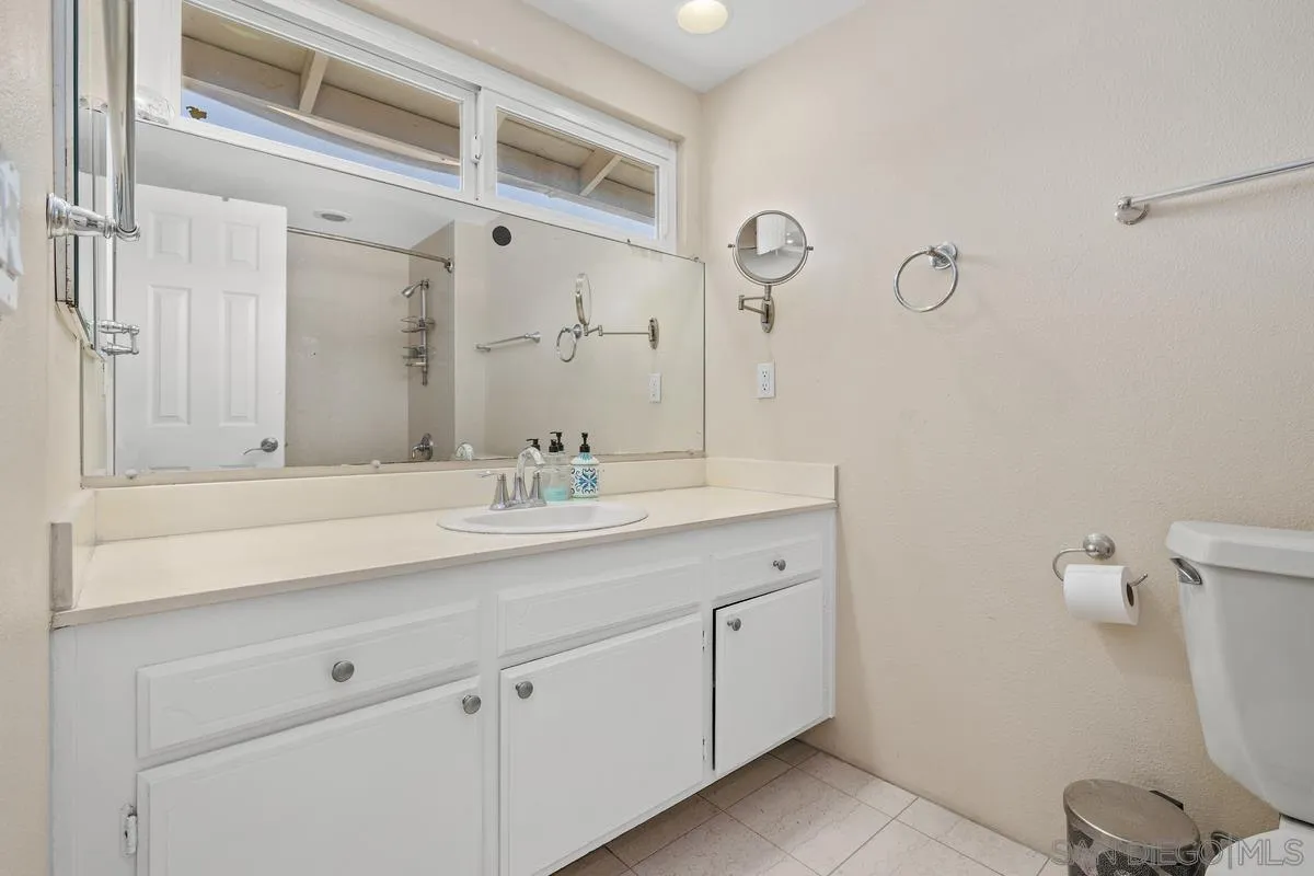 6232 Lake Athabaska Pl