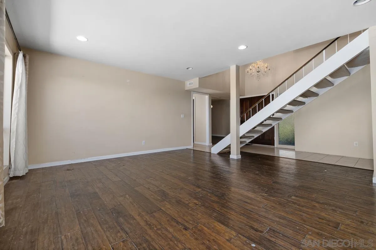 6232 Lake Athabaska Pl