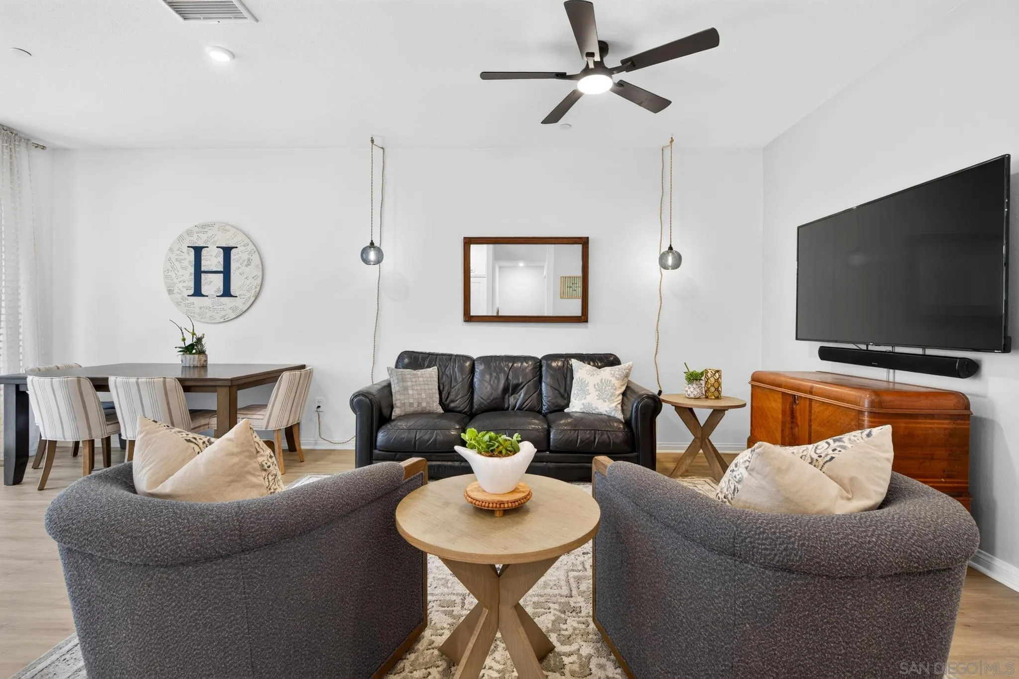 1832 Mesquite Way