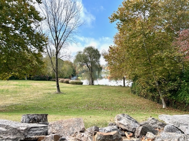 28 Weston Road