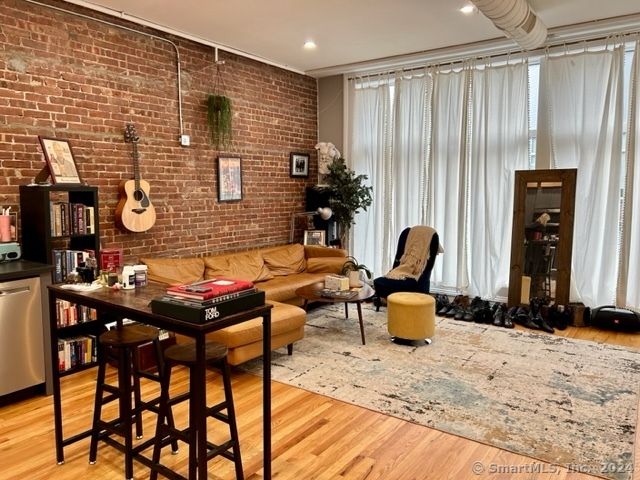 11-13 North Main Street 2R