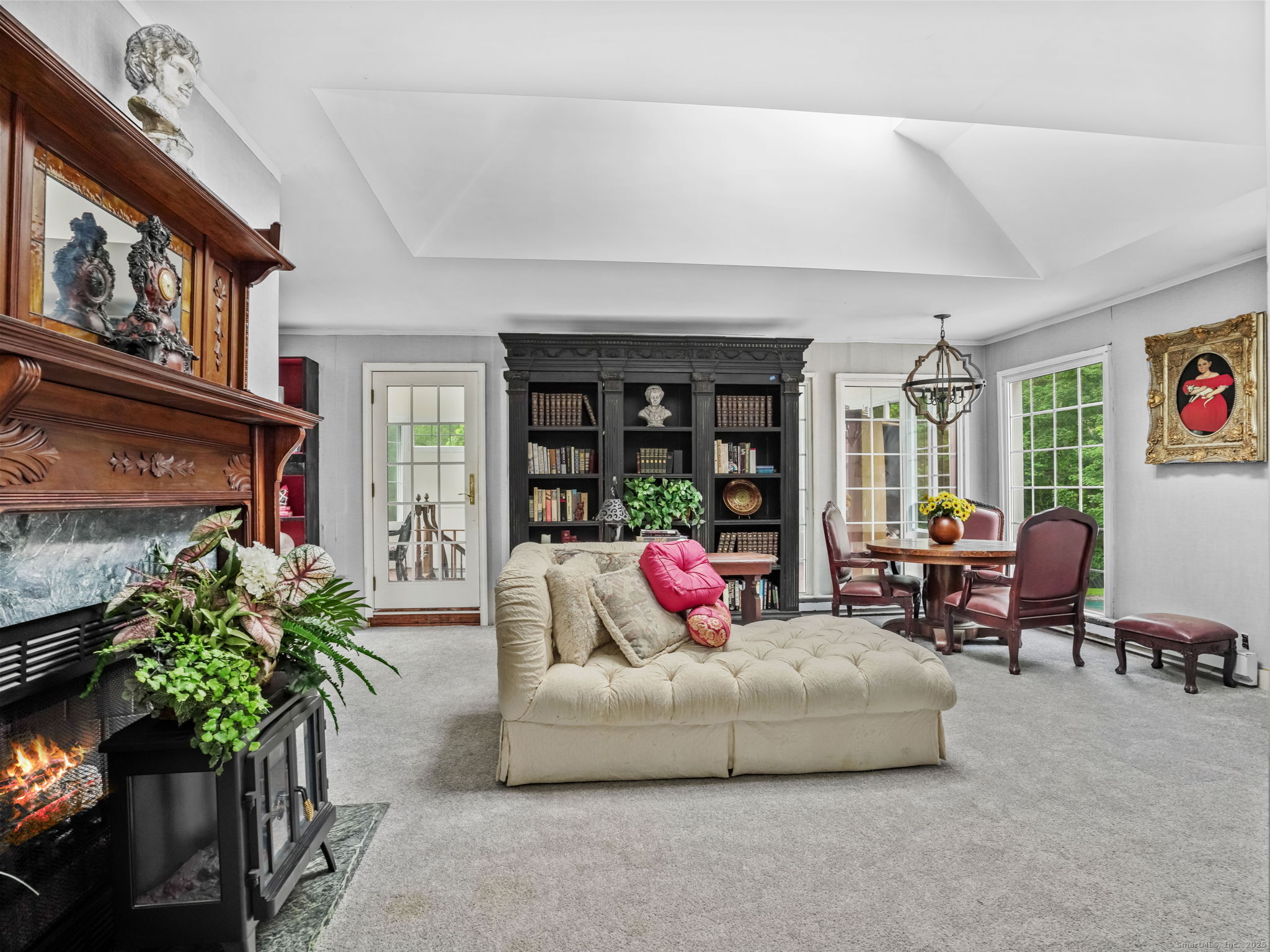 4 Whippoorwill Lane