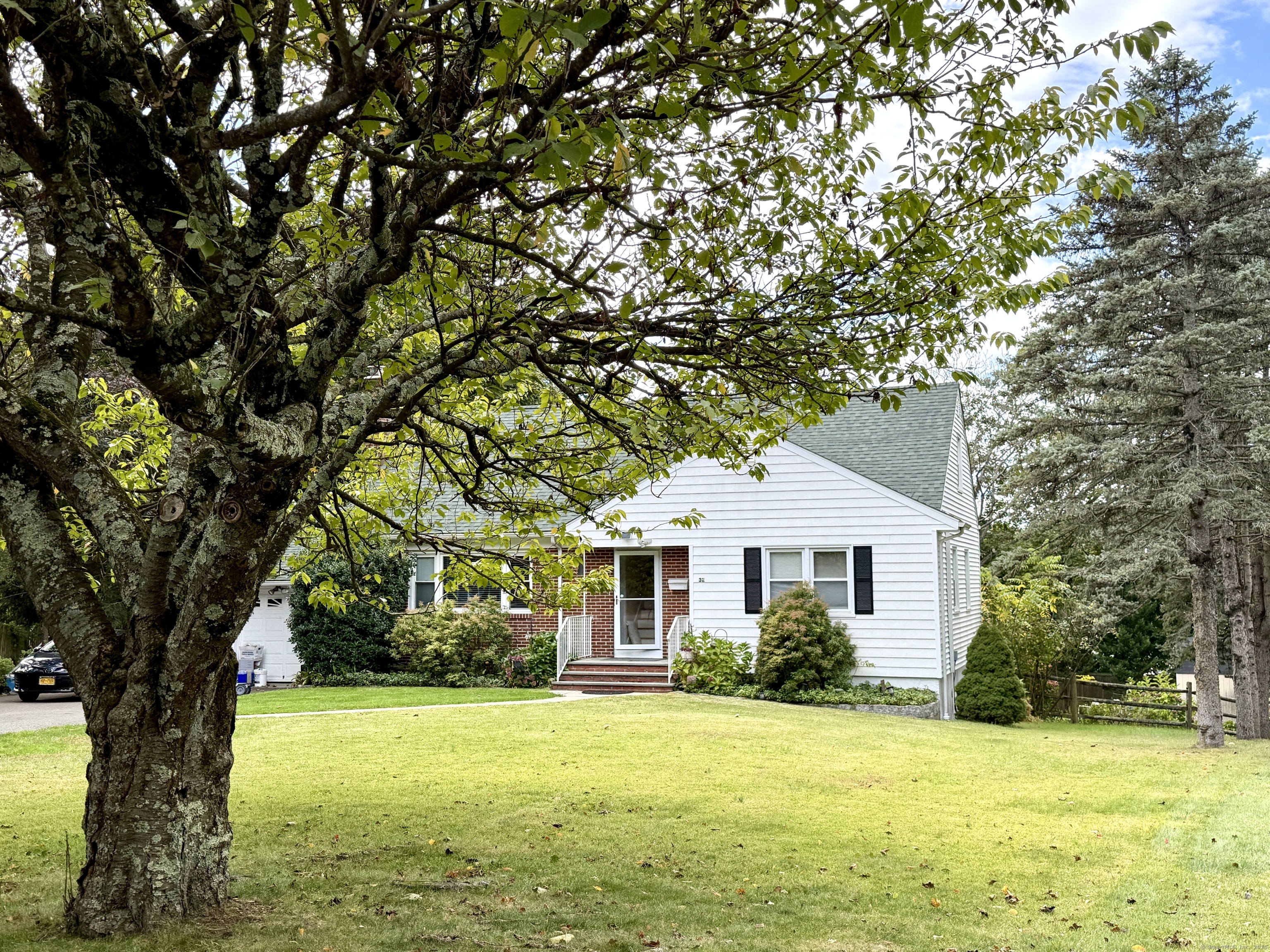 32 Locust Lane