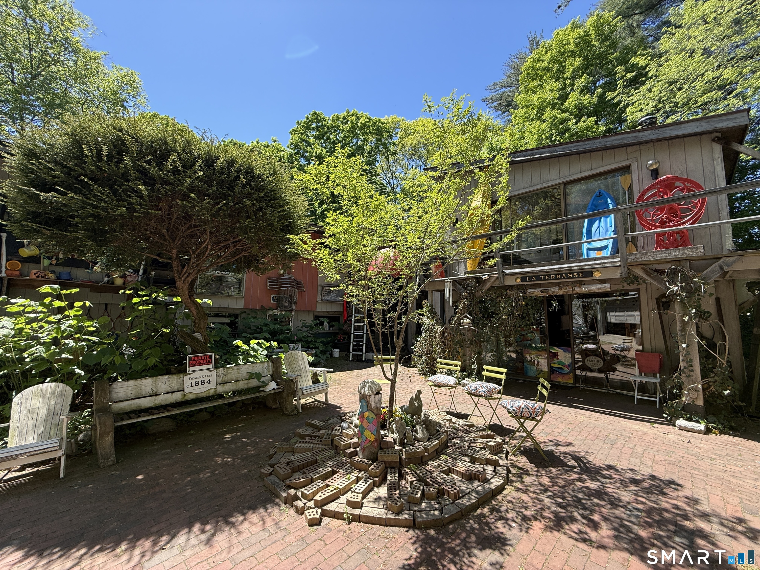 27 Huckleberry Lane