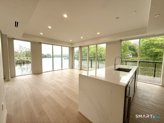 251 Riverside Avenue 301