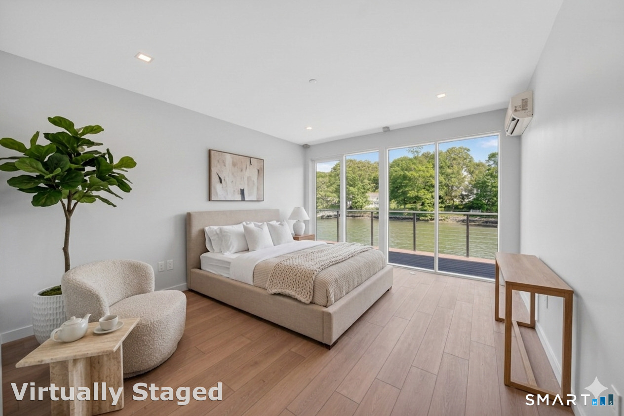 251 Riverside Avenue 302