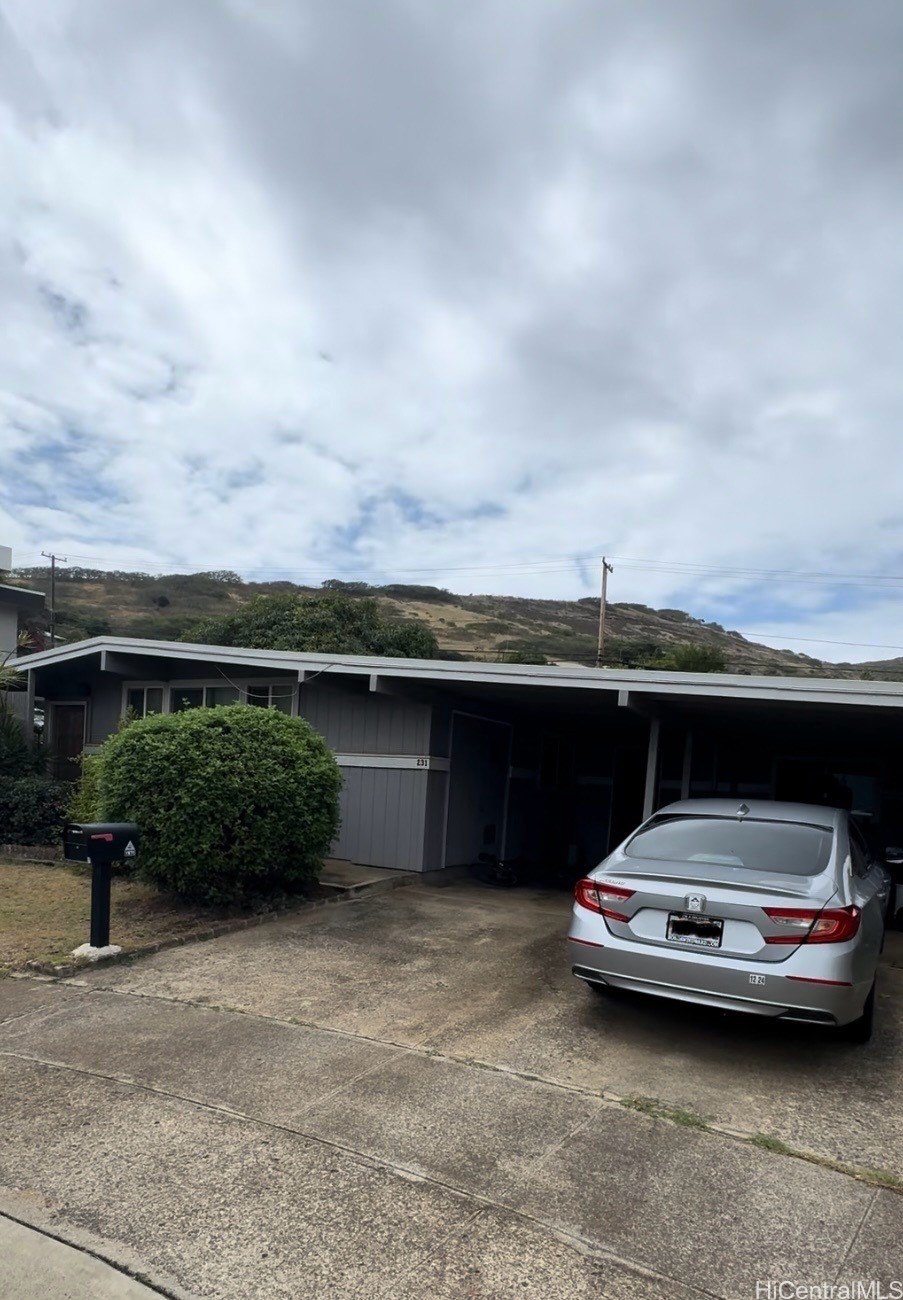 231 Hanakoa Place