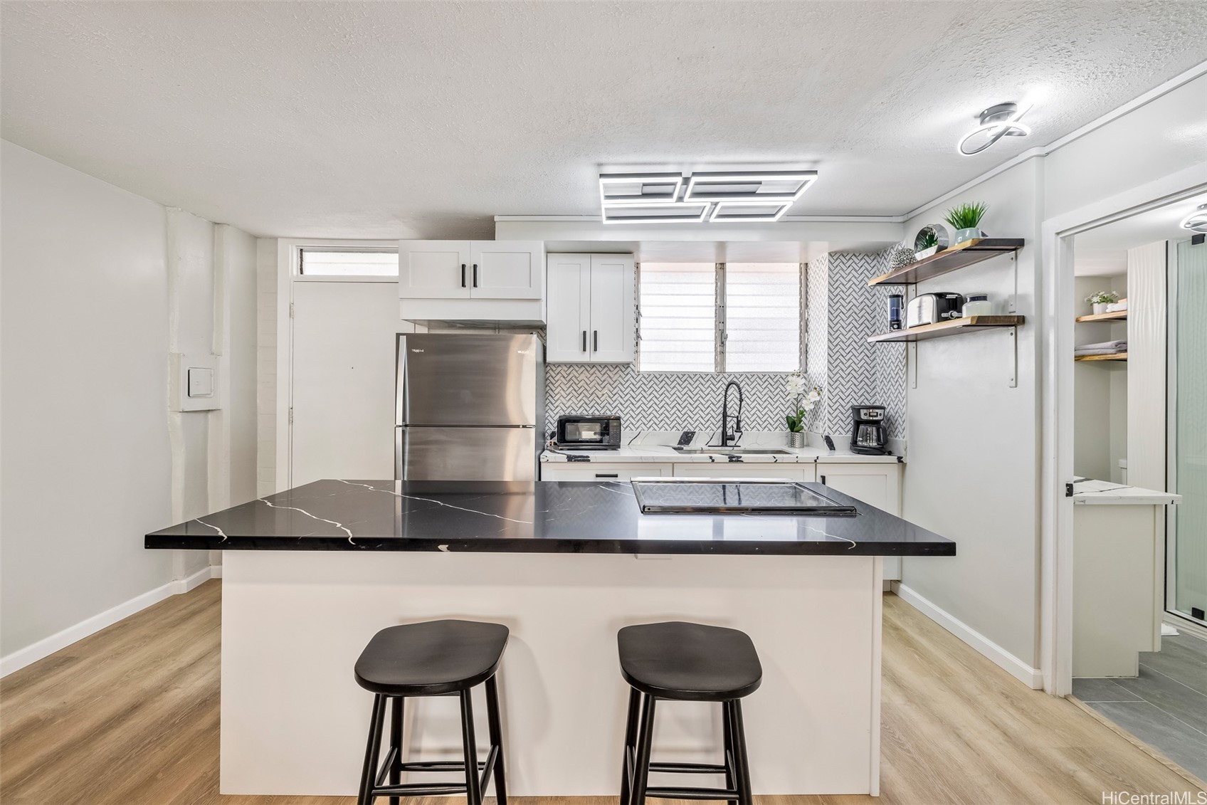 225 Liliuokalani Avenue 5C