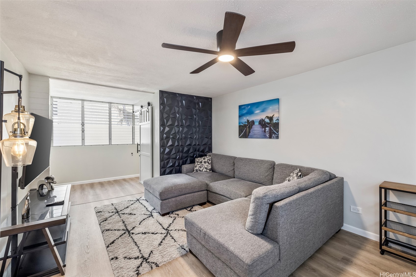 225 Liliuokalani Avenue 5C