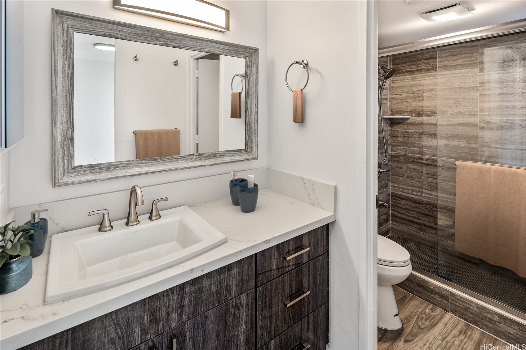 1077 Ala Napunani Street 606