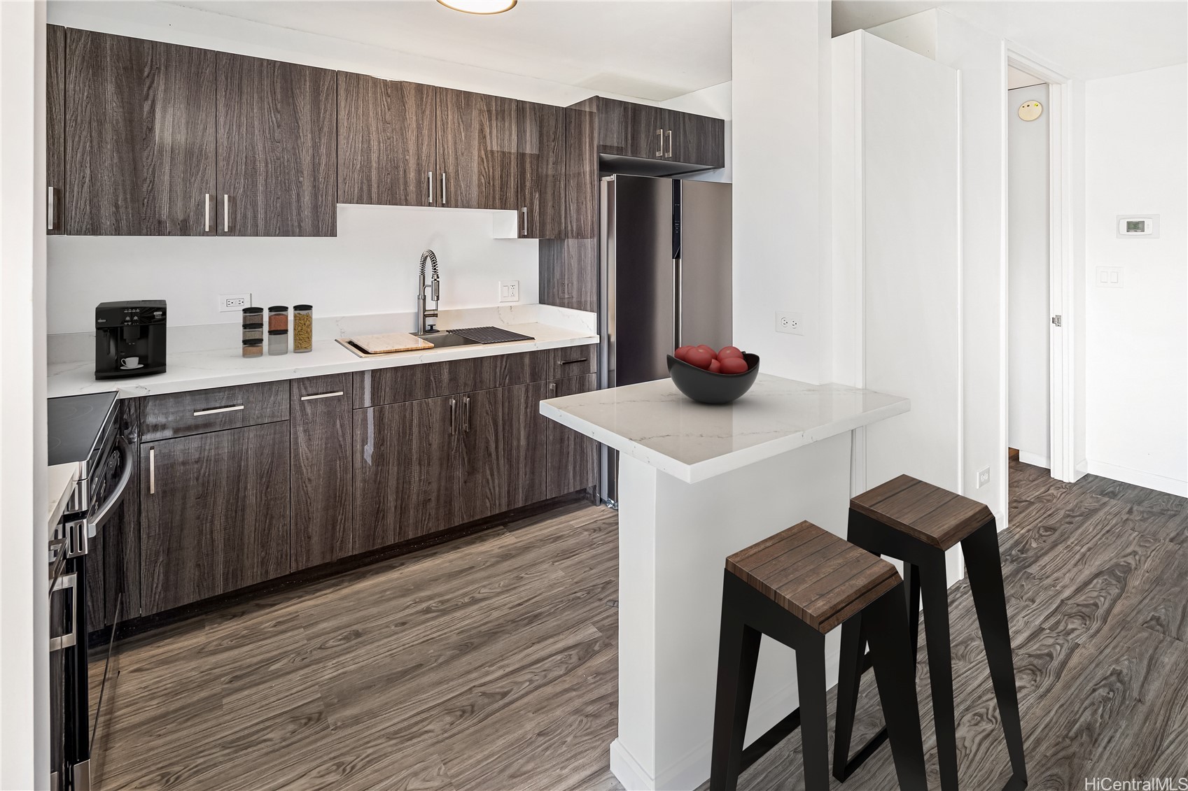 1077 Ala Napunani Street 606