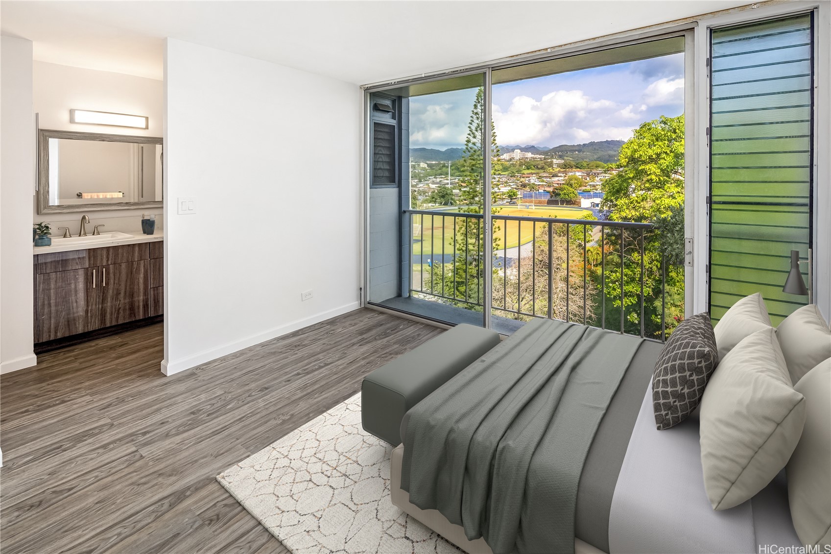 1077 Ala Napunani Street 606