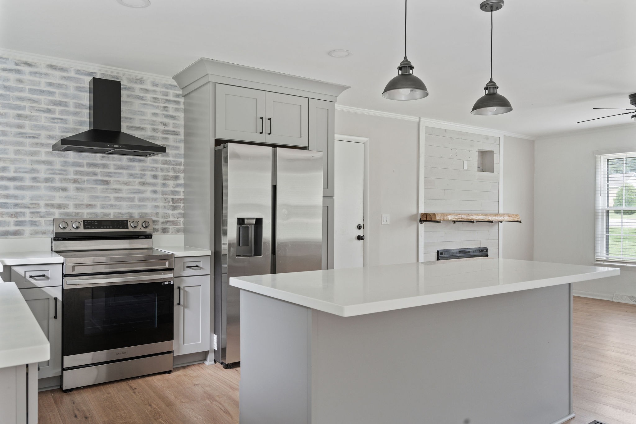 204 Lookout Dr