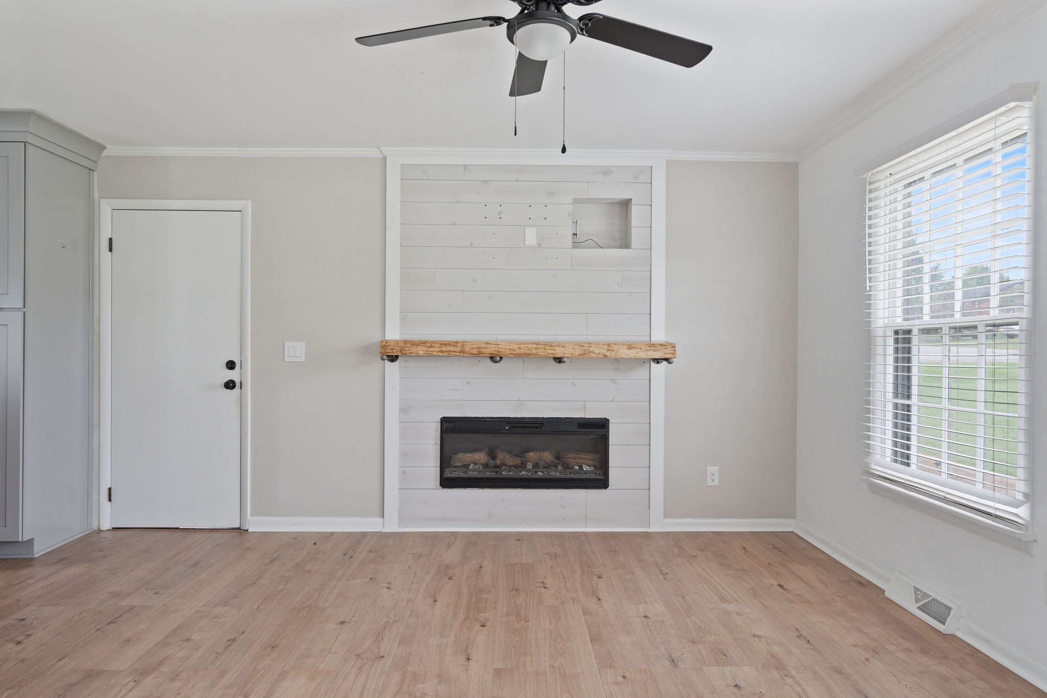 204 Lookout Dr