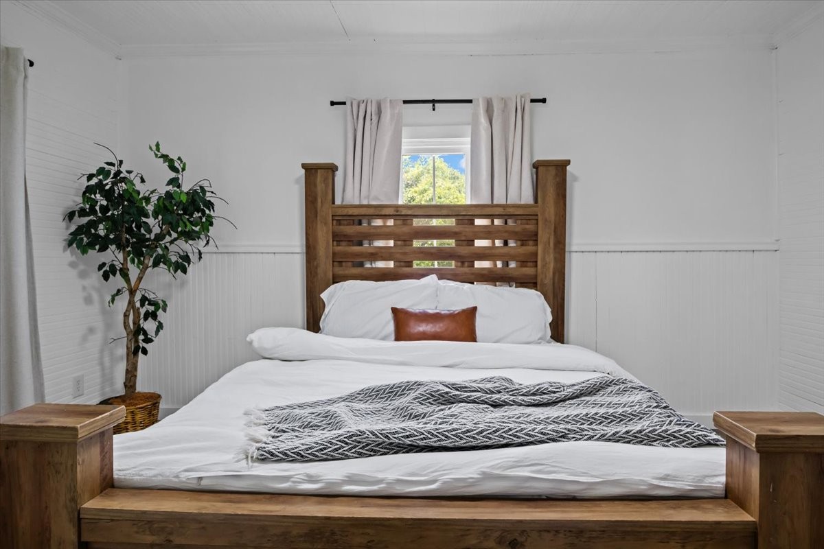 2460 Little Bartons Creek Rd