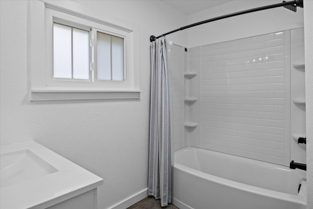 2460 Little Bartons Creek Rd