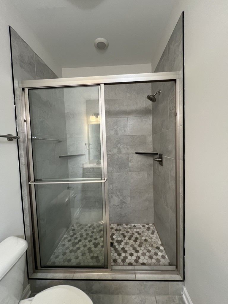 467 Morton Ave Unit: 105