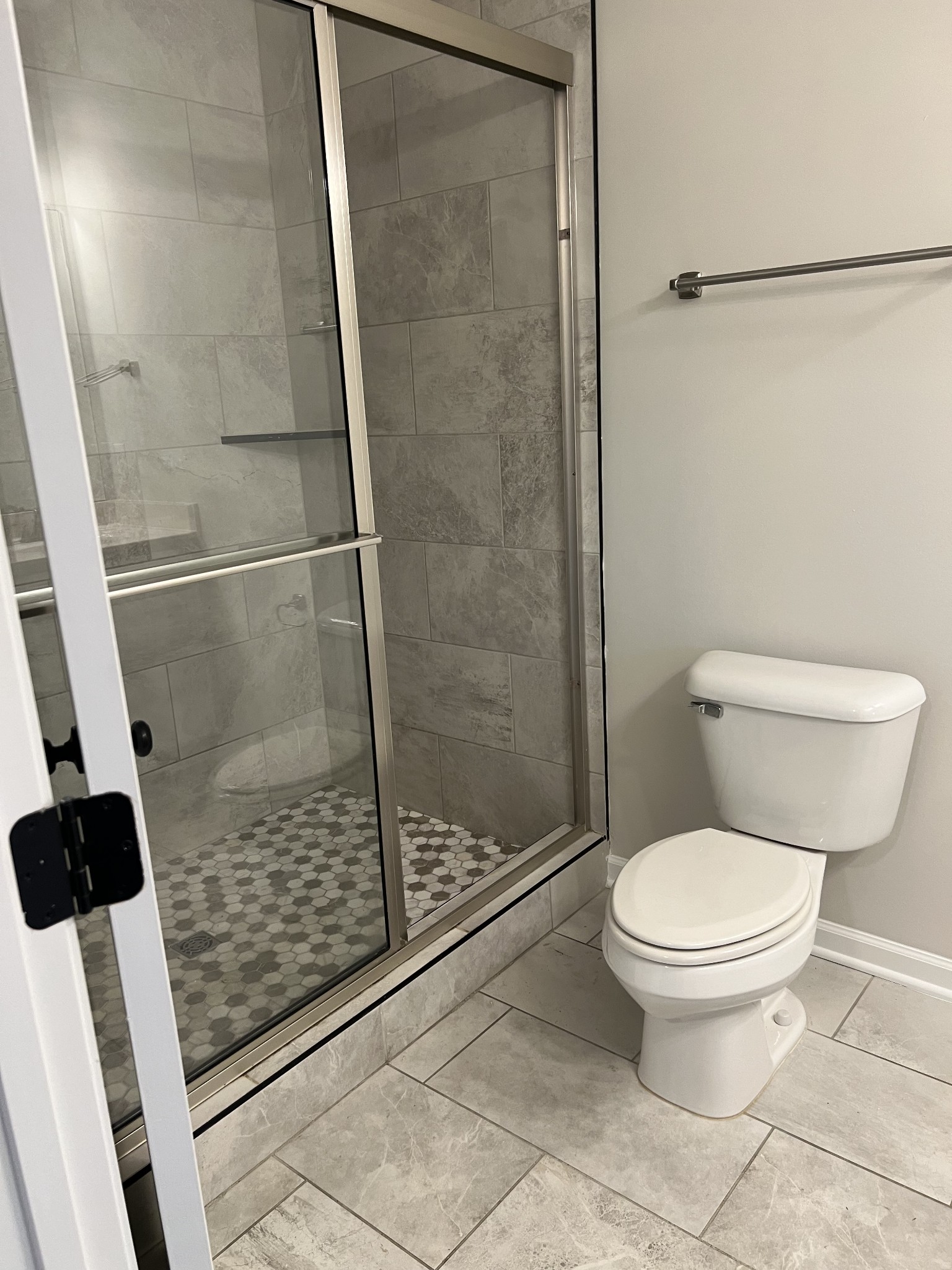 467 Morton Ave Unit: 102