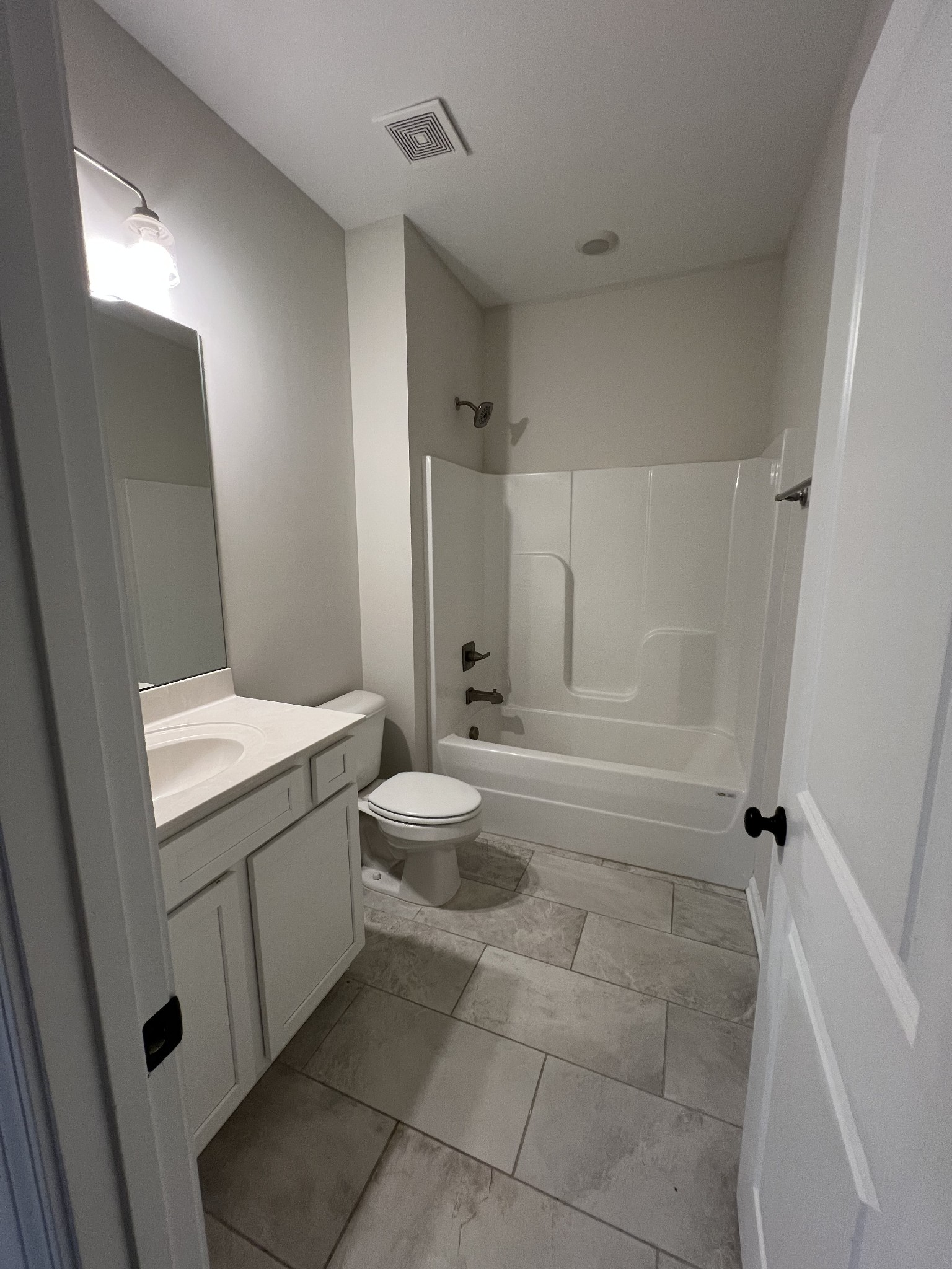 467 Morton Ave Unit: 102