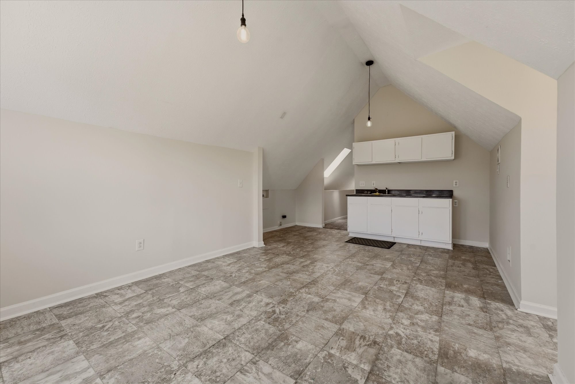 7267 Bidwell Rd