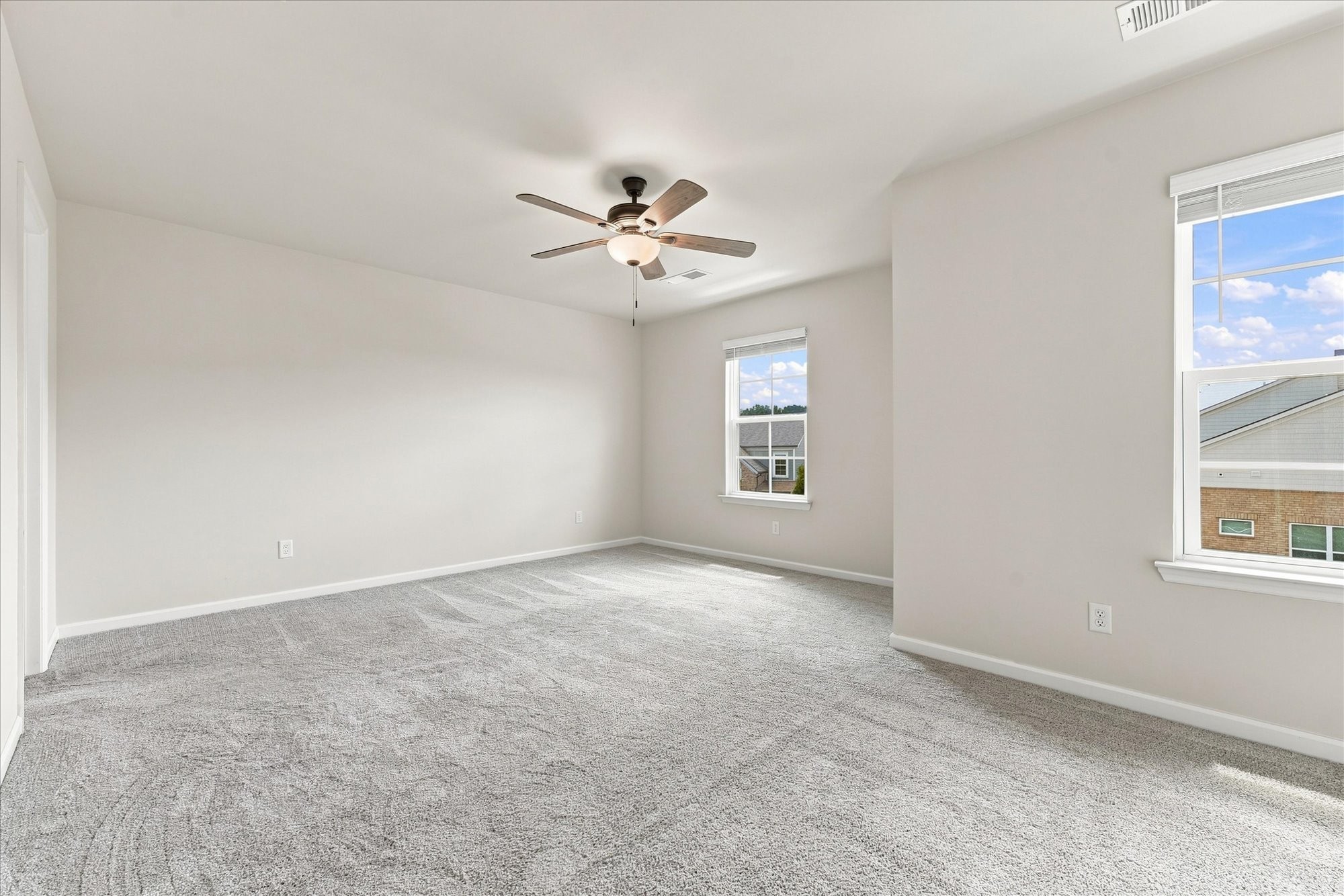 214 Netherlands Blvd