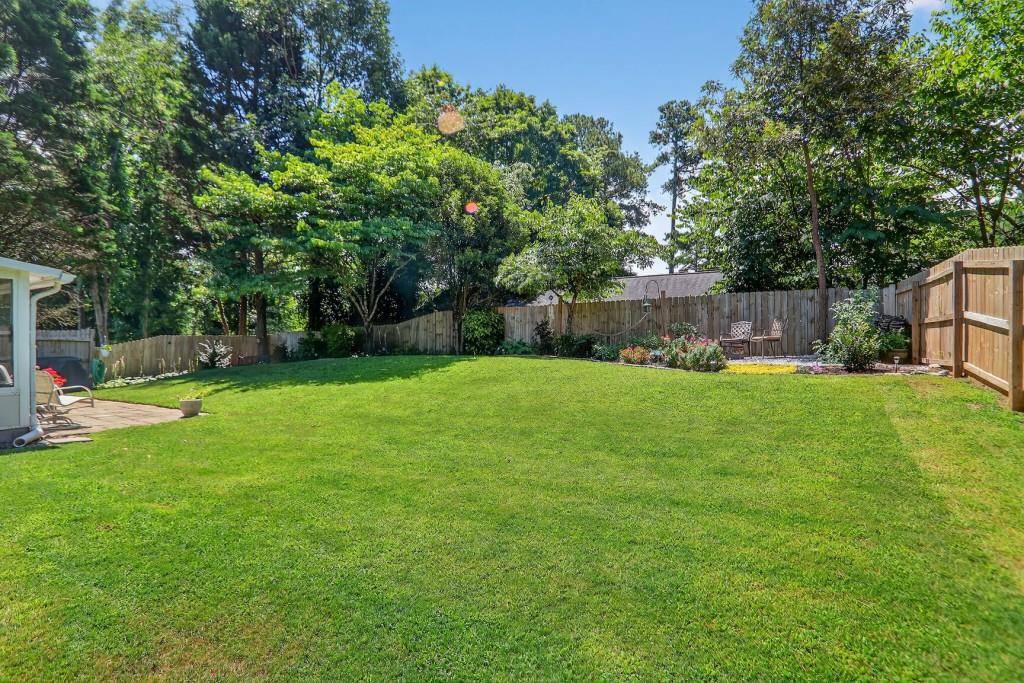 2555 Lakeview Trail