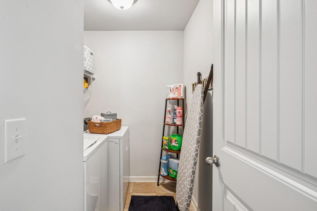 2127 Apple Orchard Way