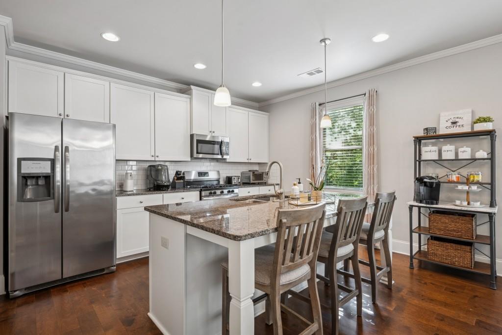 2127 Apple Orchard Way