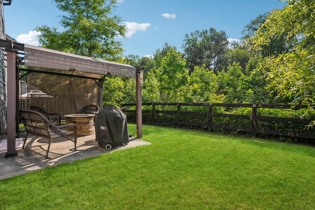 2127 Apple Orchard Way