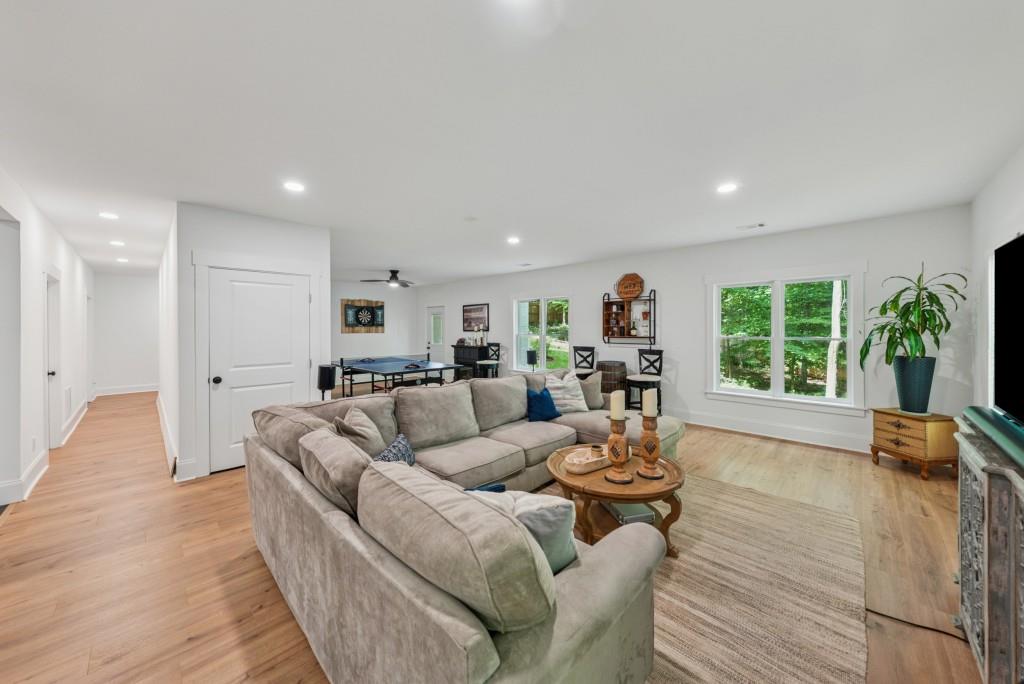 11900 Harris Road