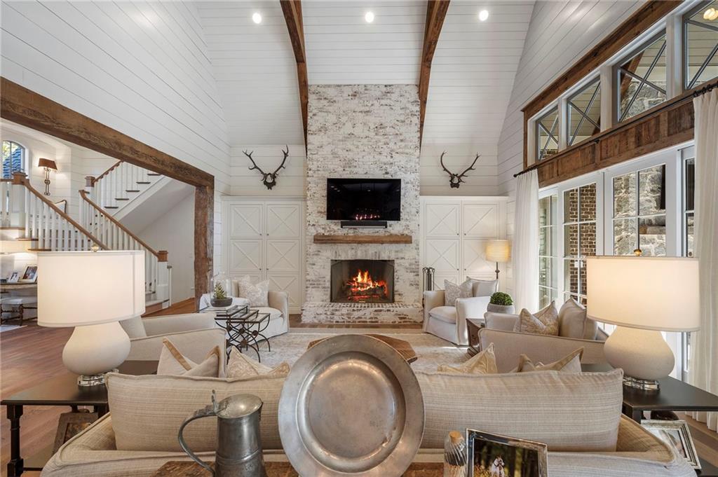 885 Vista Bluff Drive