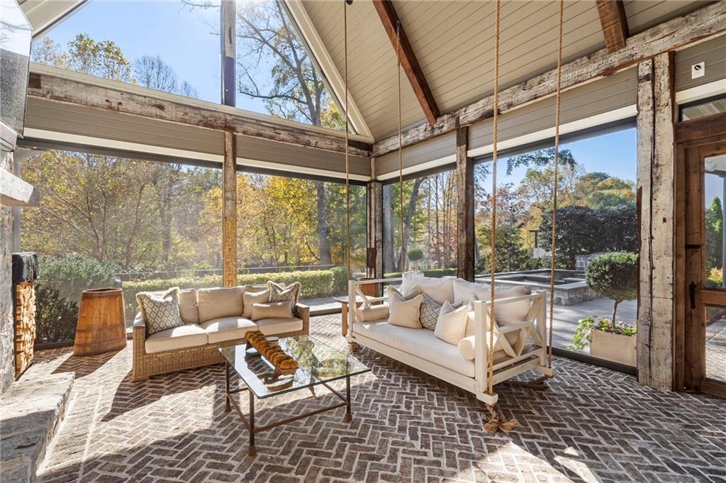 885 Vista Bluff Drive