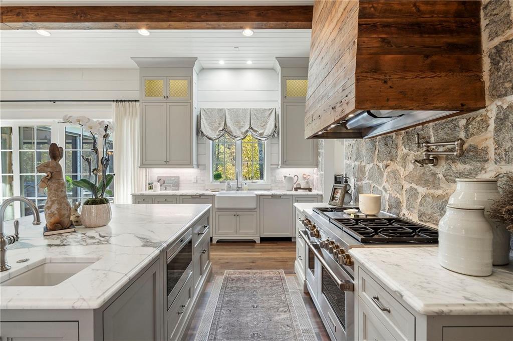 885 Vista Bluff Drive