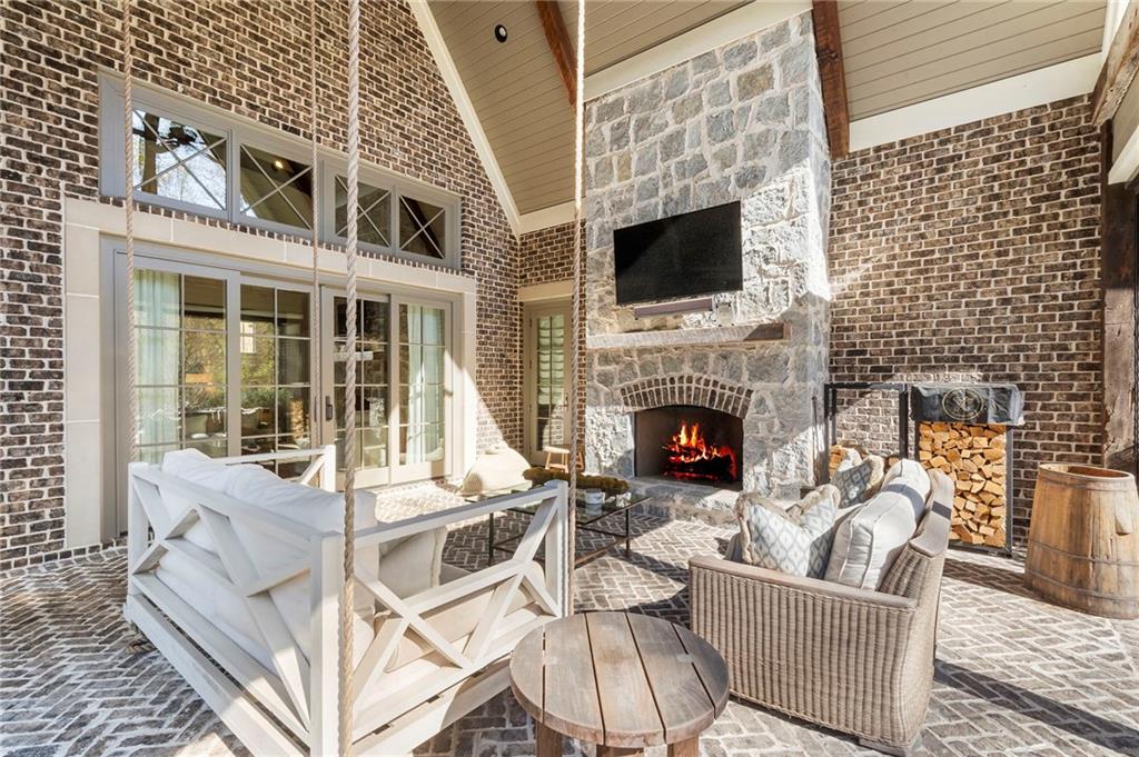 885 Vista Bluff Drive