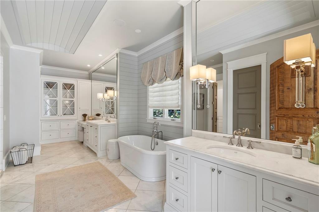 885 Vista Bluff Drive