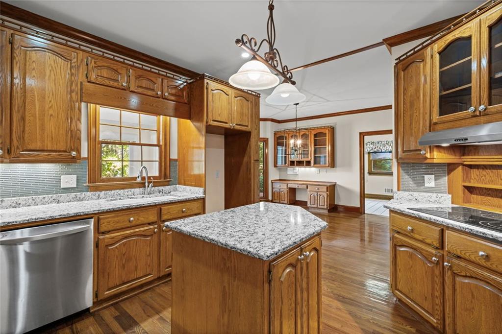 6160 Wellington Court