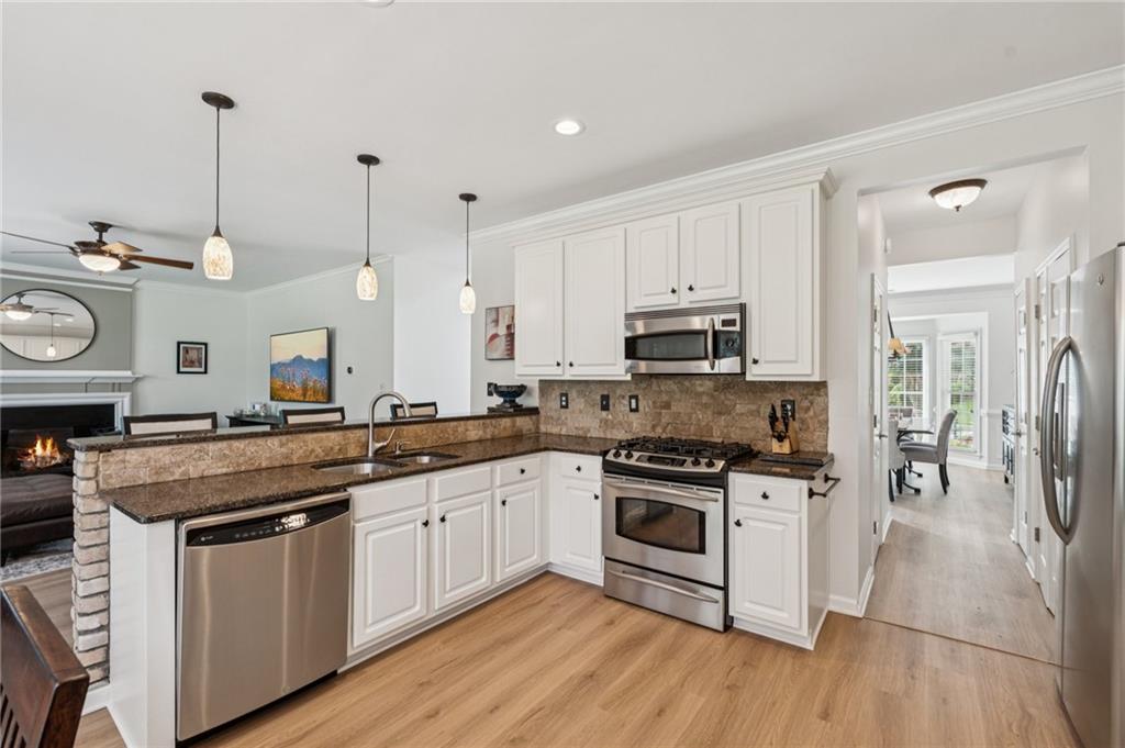 150 COBBLESTONE WAY