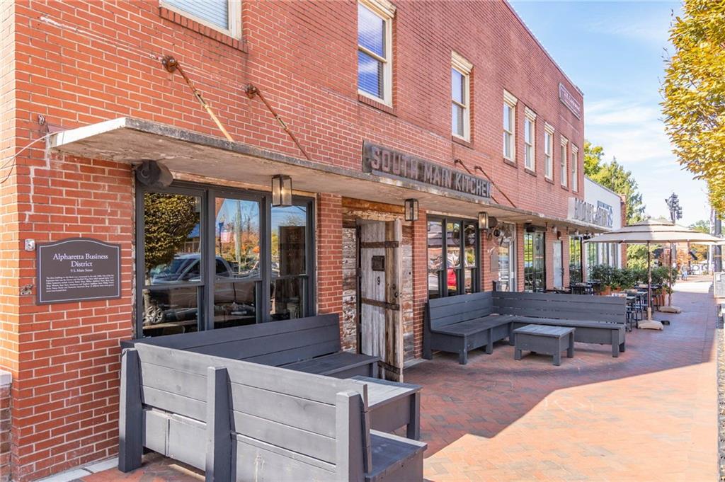 150 COBBLESTONE WAY