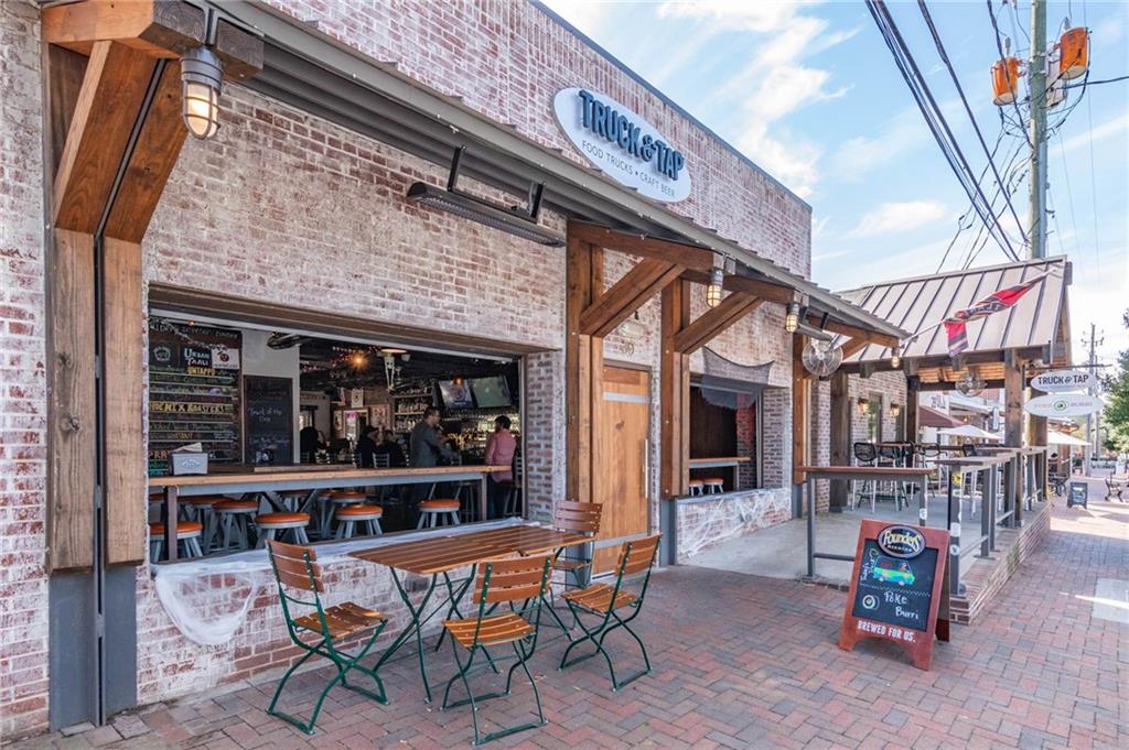 150 COBBLESTONE WAY