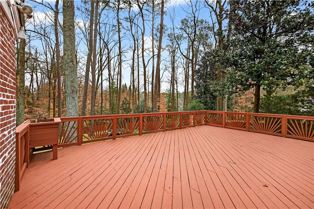 4105 Peachtree Dunwwoody Road NE