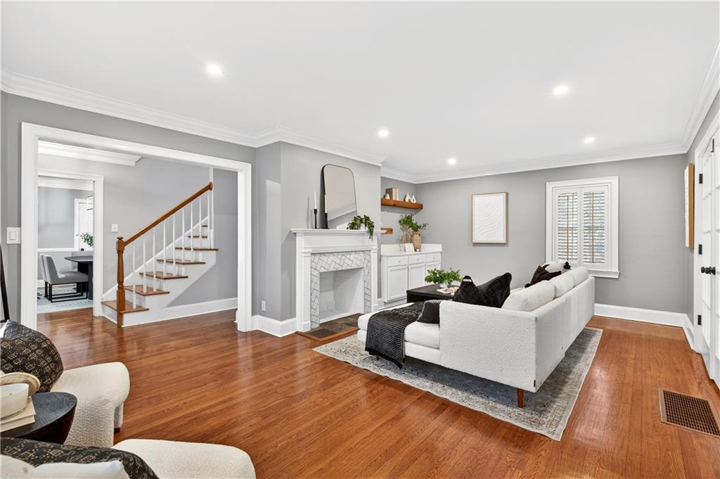 4105 Peachtree Dunwwoody Road NE