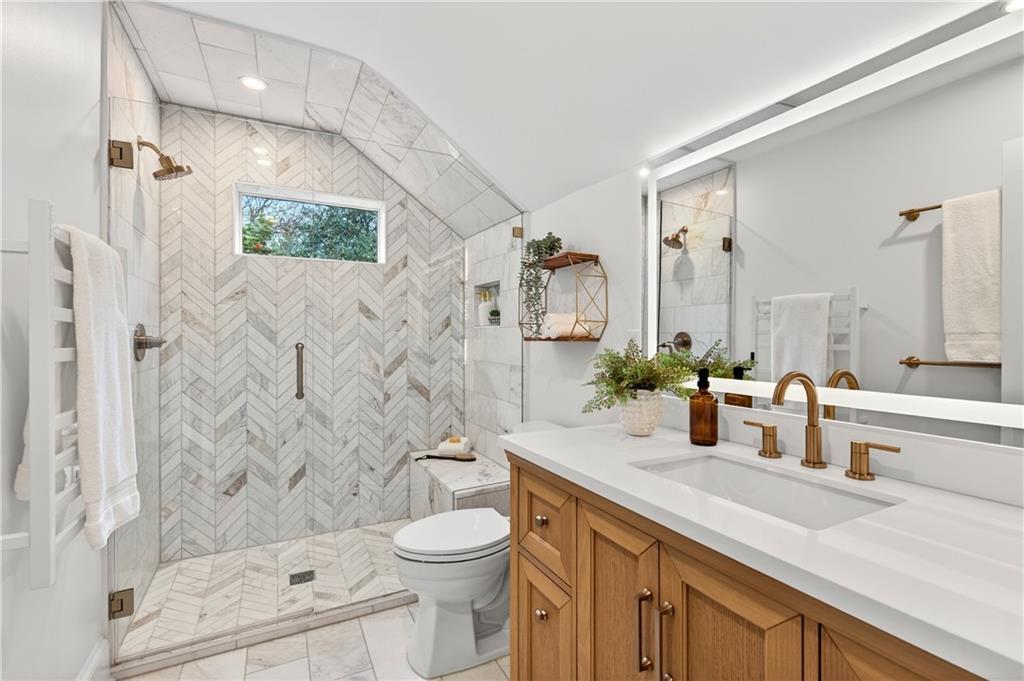 4105 Peachtree Dunwwoody Road NE